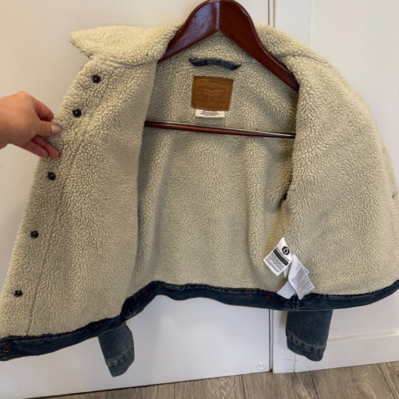 Levi‘s Sherpa trucker jacket - Picture 2 of 3